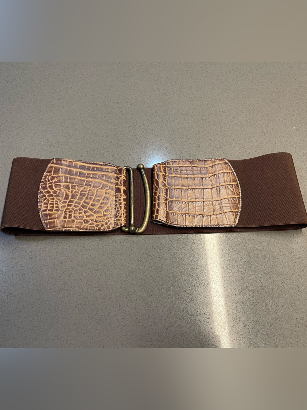 BCBGMaxAzria Brown Croc-Textured Elastic Waist Belt Brass Hardware Size Small
